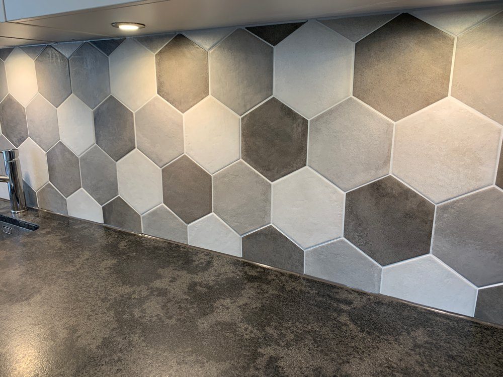 Keramik und Feinsteinzeug, Arbeit der Hans Leins AG, Foto 10